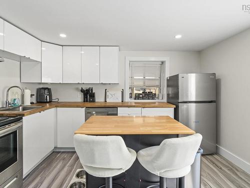 2 Hilltop Terrace, Dartmouth, NS - Indoor