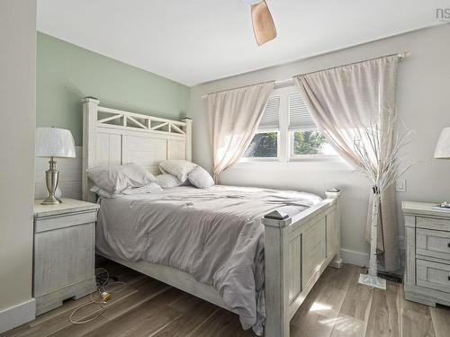 2 Hilltop Terrace, Dartmouth, NS - Indoor Photo Showing Bedroom