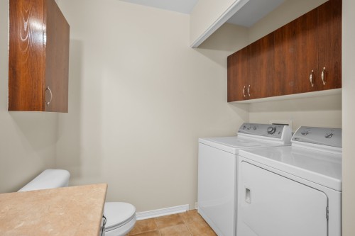 Intérieur - 104-97 Av. De Dompierre, Candiac, QC - Indoor Photo Showing Laundry Room