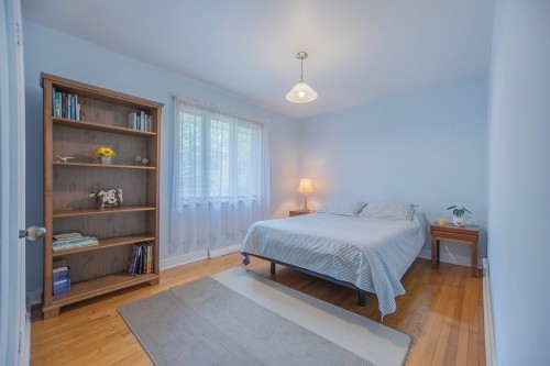 Chambre à coucher - 242 Av. De Sanford, Saint-Lambert, QC - Indoor Photo Showing Bedroom