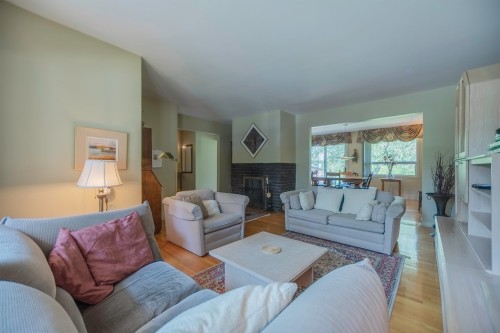 Salon - 242 Av. De Sanford, Saint-Lambert, QC - Indoor Photo Showing Living Room With Fireplace