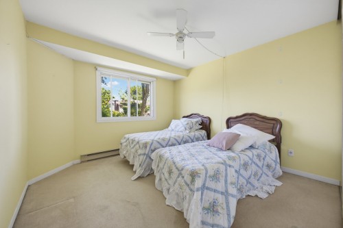 Chambre à coucher - 44-555 Montrose Drive, Beaconsfield, QC - Indoor Photo Showing Bedroom
