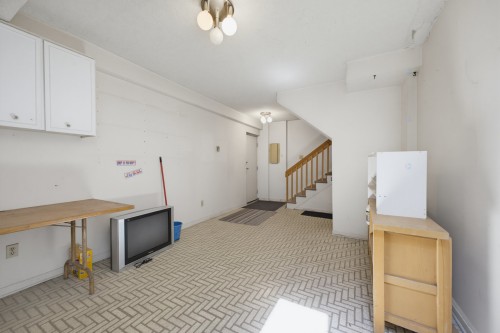 Sous-sol - 44-555 Montrose Drive, Beaconsfield, QC - Indoor Photo Showing Other Room