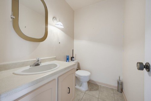 Salle d'eau - 44-555 Montrose Drive, Beaconsfield, QC - Indoor Photo Showing Bathroom