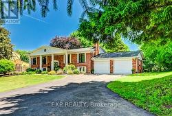 194 DUNDAS STREET E  Hamilton (Waterdown), ON L8N 2Z7