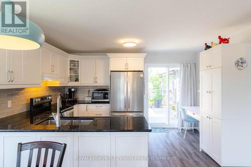 Updated appliances and granite counter tops - 87 Irving Drive, Norwich (Norwich Town), ON - Indoor Photo Showing Kitchen