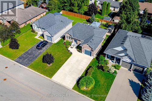 87 Irving Drive, Norwich (Norwich Town), ON - Outdoor