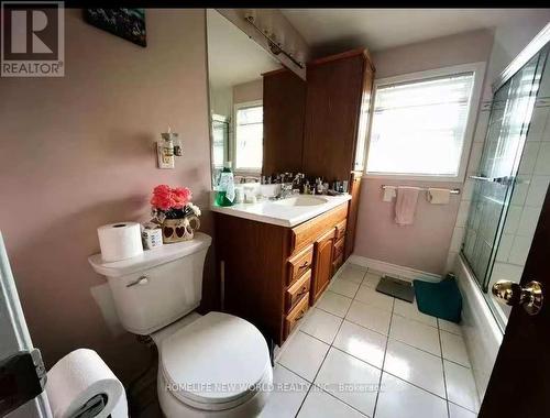 44 Castledene Crescent, Toronto, ON - Indoor Photo Showing Bathroom
