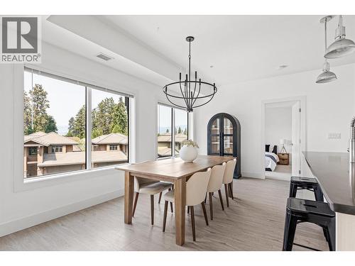 4380 Lakeshore Road Unit# 206, Kelowna, BC - Indoor Photo Showing Dining Room