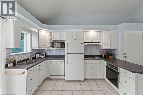 123 Morton Avenue, Brantford, ON - Indoor Photo Showing Kitchen With Double Sink