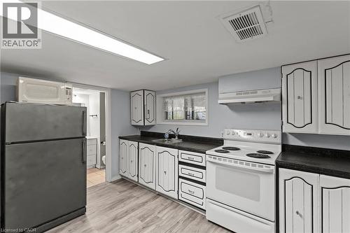 123 Morton Avenue, Brantford, ON - Indoor Photo Showing Kitchen