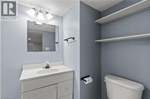 123 Morton Avenue, Brantford, ON - Indoor Photo Showing Bathroom
