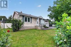 1125 KENASTON STREET Ottawa, ON K1B 3P1