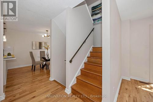 33 Exeter Drive, Ottawa, ON - Indoor Photo Showing Other Room