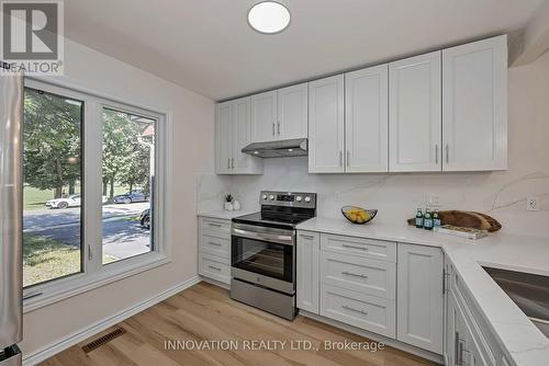 33 Exeter Drive, Ottawa, ON - Indoor Photo Showing Kitchen