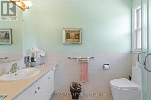 865 Meadow Wood Road, Mississauga, ON - Indoor Photo Showing Bathroom