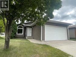 303 Haslam CRESCENT  Saskatoon, SK S7S 1E4