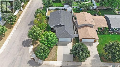 303 Haslam Crescent, Saskatoon, SK - Outdoor