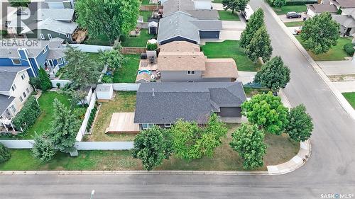 303 Haslam Crescent, Saskatoon, SK - Outdoor