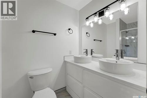 303 Haslam Crescent, Saskatoon, SK - Indoor Photo Showing Bathroom