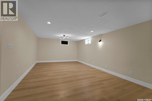 303 Haslam Crescent, Saskatoon, SK - Indoor Photo Showing Other Room