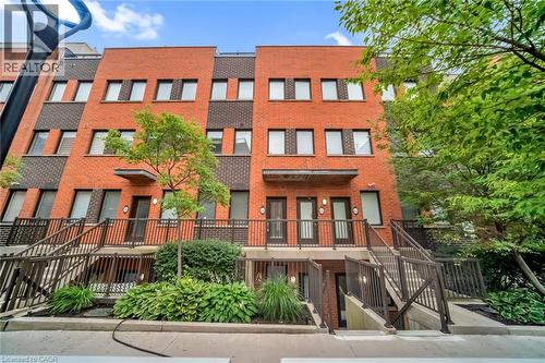 60 WINSTON PARK Boulevard Unit# 60  Toronto, ON M3K 1C2