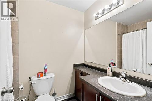 1050 Ryckman Common, Burlington, ON - Indoor Photo Showing Bathroom