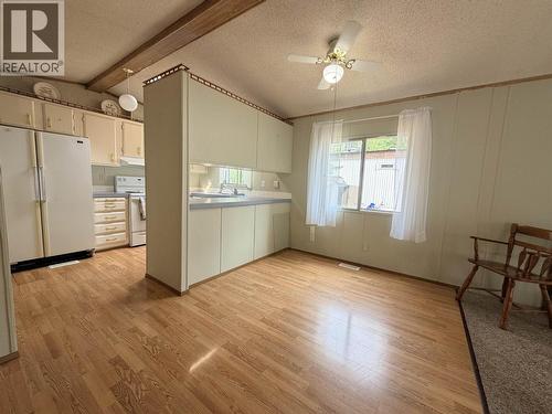 10 2155 Commodore Crescent, Williams Lake, BC - Indoor Photo Showing Kitchen
