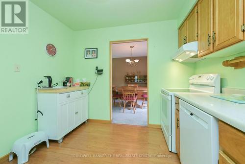 Kitchen - 5471 8Th Line, Essa, ON - Indoor Photo Showing Kitchen