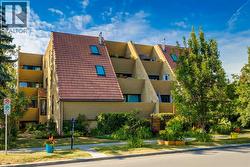3, 906 4 Avenue NW  Calgary, AB T2N 0M8