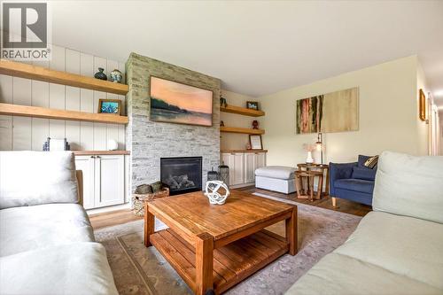 39 Elkview Drive, Fernie, BC - Indoor Photo Showing Living Room With Fireplace
