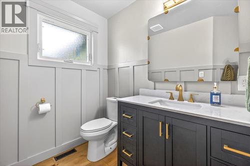 39 Elkview Drive, Fernie, BC - Indoor Photo Showing Bathroom