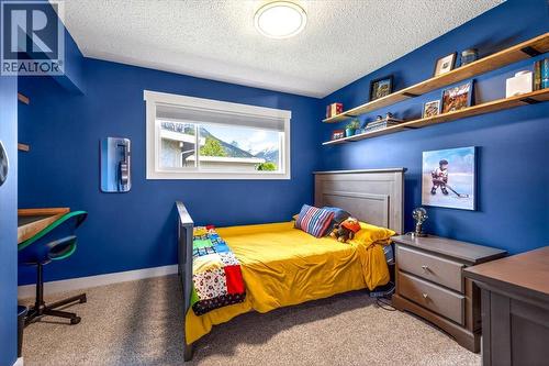 39 Elkview Drive, Fernie, BC - Indoor Photo Showing Bedroom