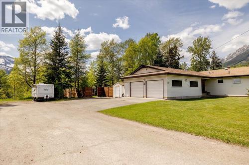 39 Elkview Drive, Fernie, BC - Outdoor