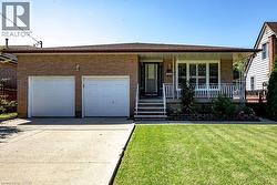 118 POTTRUFF Road S  Hamilton, ON L8K 4A2