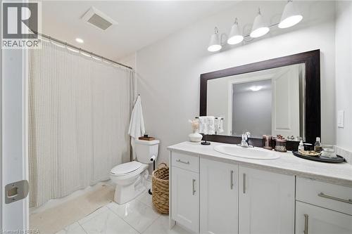 28B Grandview Street, Brantford, ON - Indoor Photo Showing Bathroom