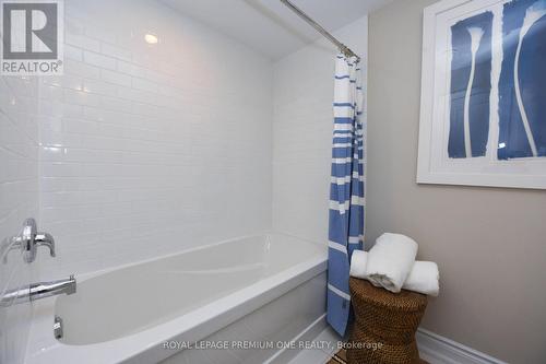 6A Acorn Avenue, Toronto, ON - Indoor Photo Showing Bathroom