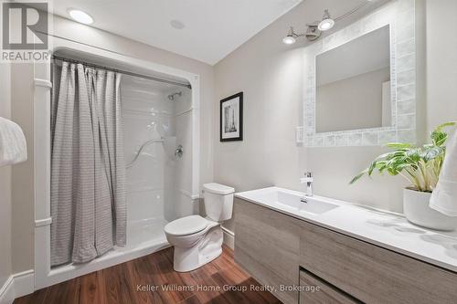 273 Colborne Street, Centre Wellington (Elora/Salem), ON - Indoor Photo Showing Bathroom