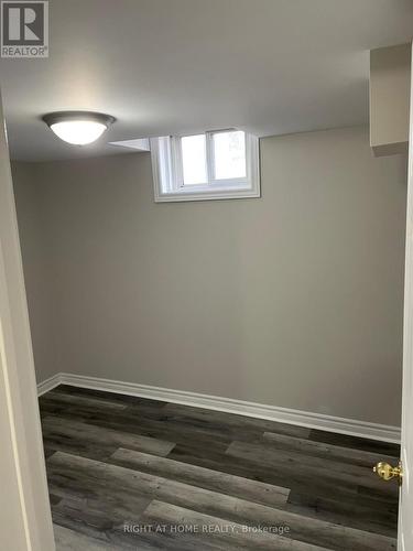 630 CARTIER AVENUE , Oshawa, Ontario L1J 2E2 5