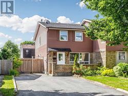 1332 FENELON CRESCENT  Oshawa, ON L1J 6G1