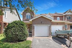 9 HARRINGTON COURT  Ottawa, ON K2K 2S7