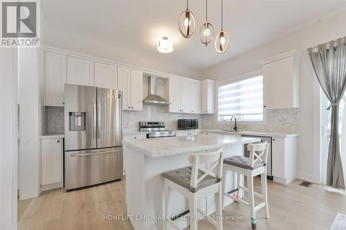 Kitchen 2 - 108 Pine Hill Crescent E, Aurora, ON - Indoor Photo Showing Kitchen