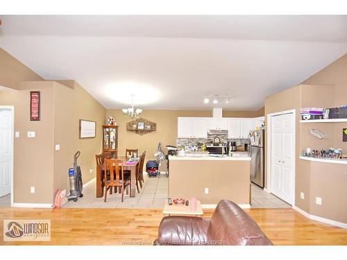Upper-1003 Silverdale, Windsor, ON 