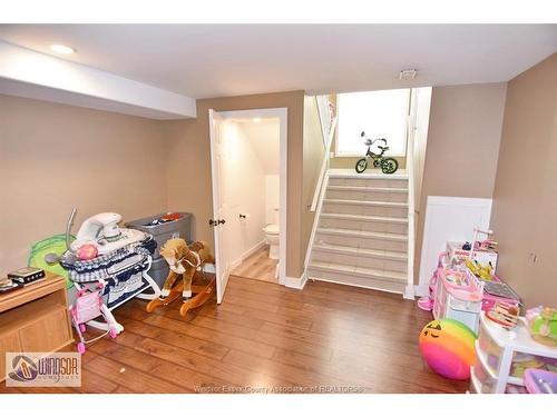 Upper-1003 Silverdale, Windsor, ON 