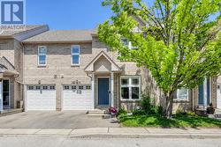 15 - 2189 POSTMASTER DRIVE  Oakville, ON L6M 4E5