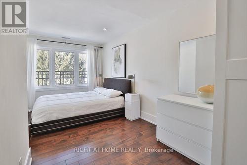 471 Country Club Crescent, Mississauga, ON - Indoor Photo Showing Bedroom