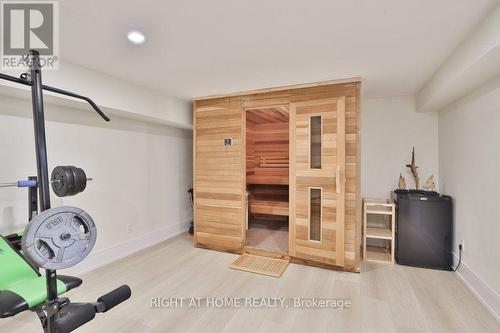 471 Country Club Crescent, Mississauga, ON - Indoor Photo Showing Other Room