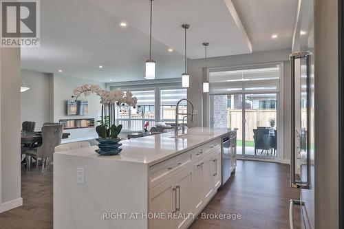 8 Ryder Avenue, Guelph, ON - Indoor Photo Showing Kitchen With Upgraded Kitchen
