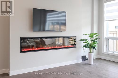 8 Ryder Avenue, Guelph, ON - Indoor Photo Showing Other Room