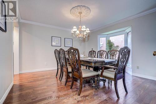 5337 Champlain Trail, Mississauga, ON - Indoor Photo Showing Dining Room
